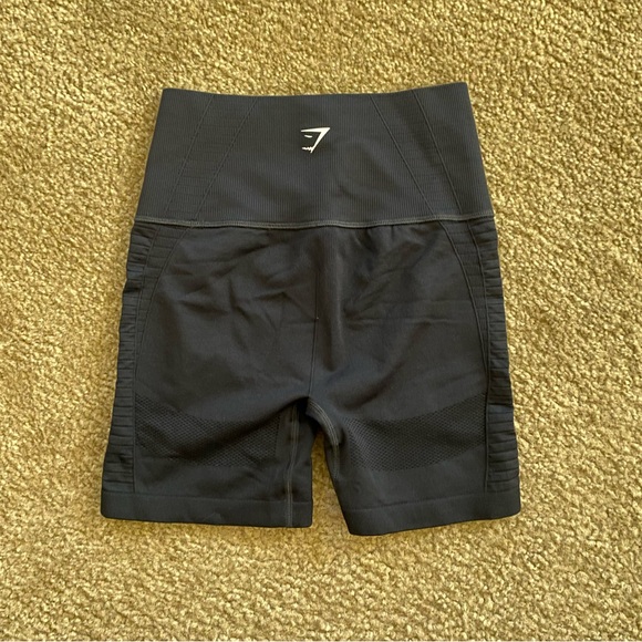 Gymshark shorts - Picture 2 of 4